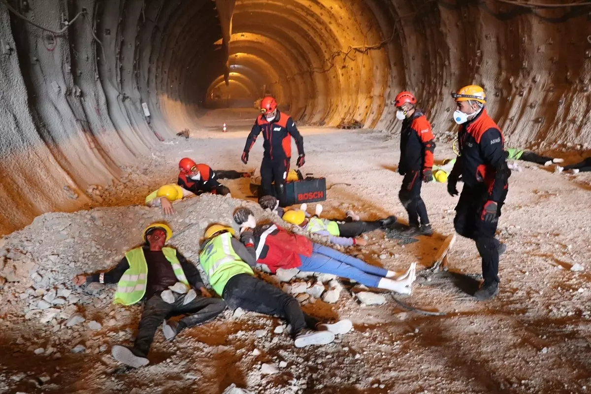 Yozgat\'ta Tren Hattı Yangın Tatbikatı