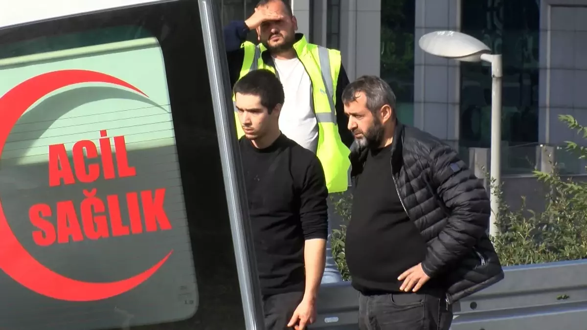 Zeytinburnu\'nda Trafik Kazası: 1 Ölü, 1 Yaralı