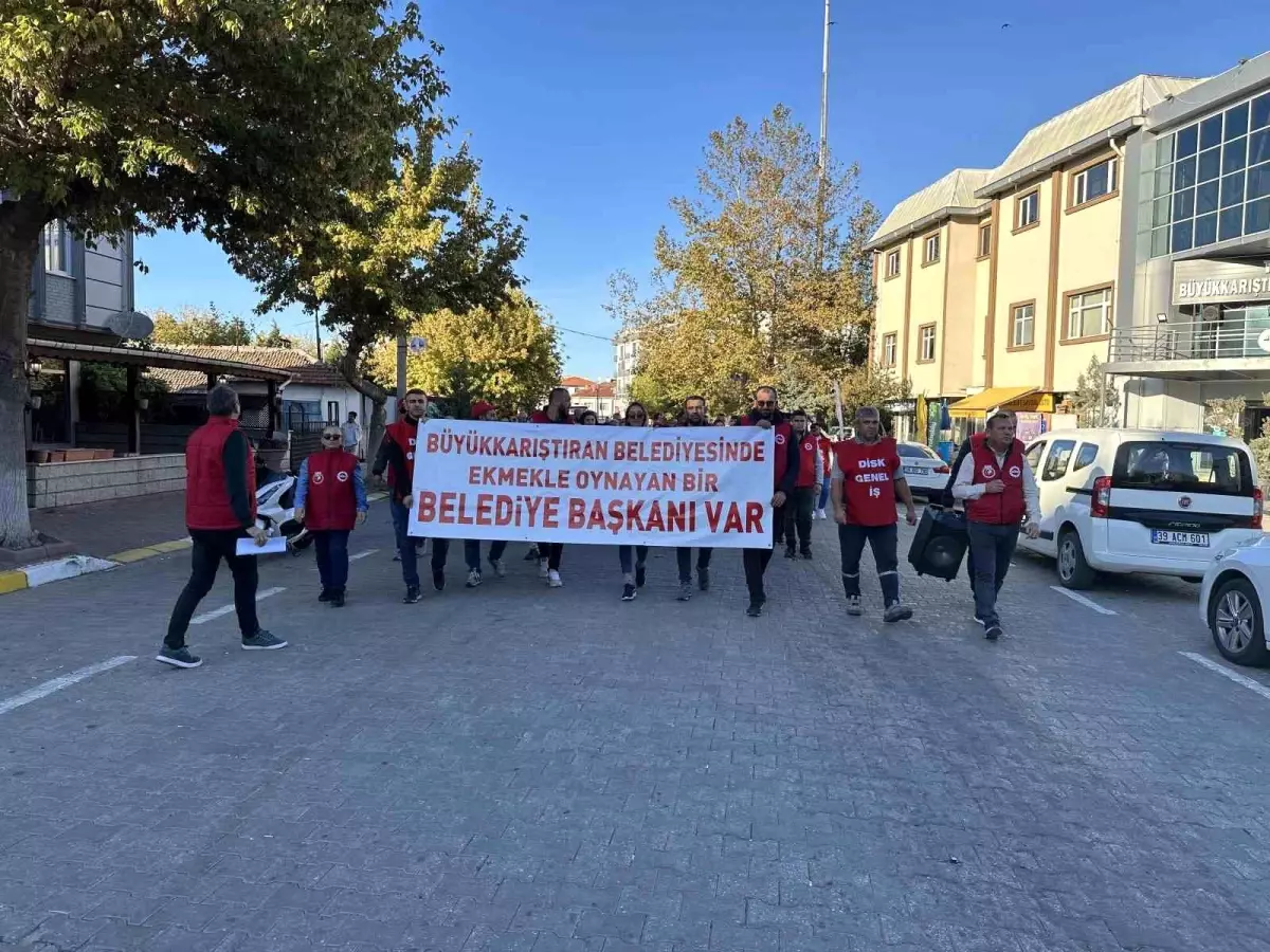 Büyükkarıştıran Belediyesi\'nde İşten Çıkarma Protestosu