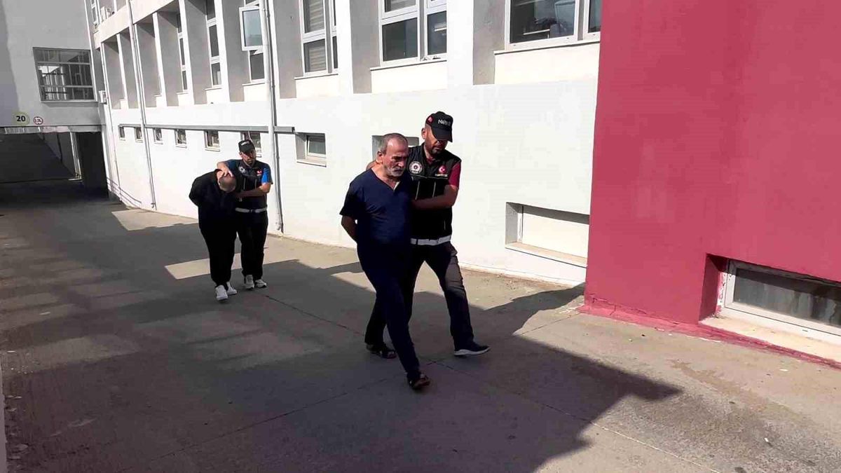 Adana\'da Uyuşturucu Operasyonu: 38 Torbacı Tutuklandı