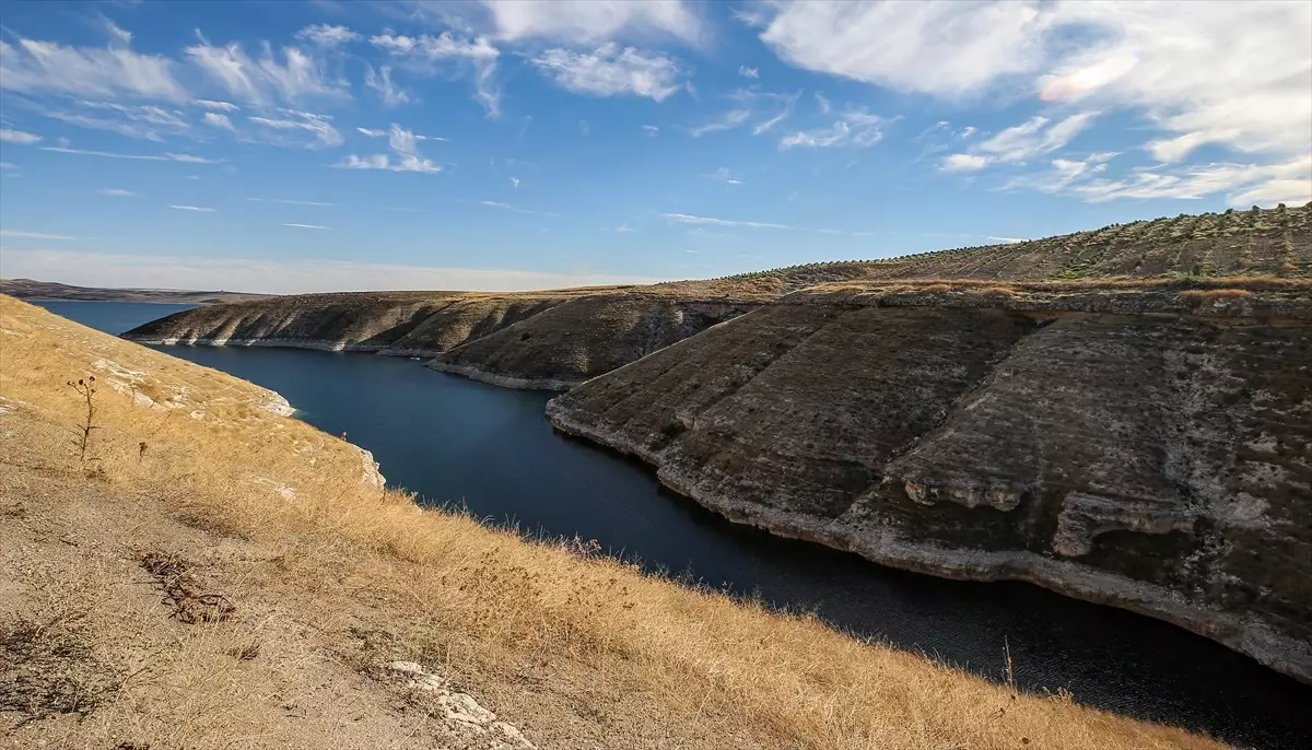 Adıyaman\'da 3 Bin Yıllık Yerleşim Alanı Bulundu