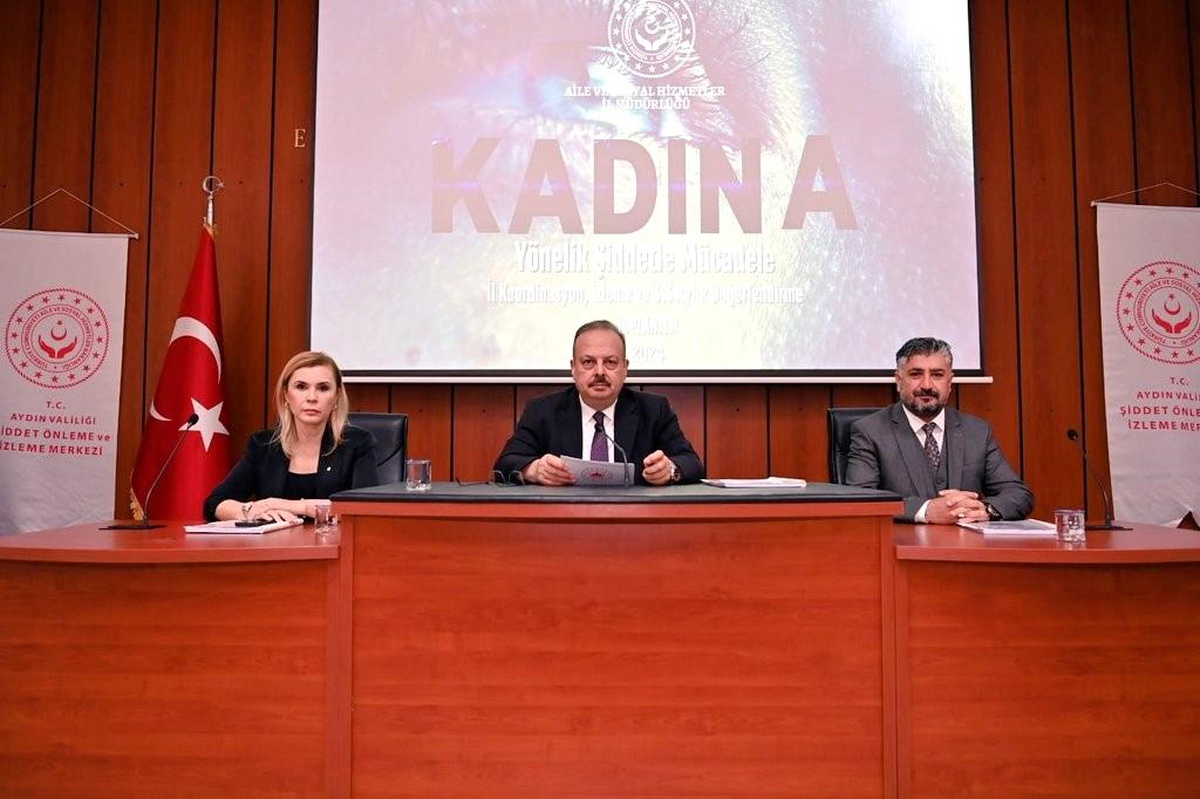Aydın\'da Kadına Yönelik Şiddetle Mücadele Toplantısı