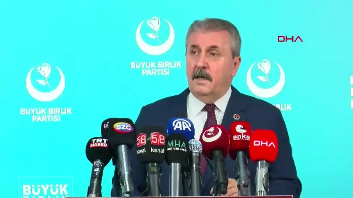 Destici: Gazi meclisimiz terörist başı Öcalan\'ın konuşabileceği bir yer asla değildir