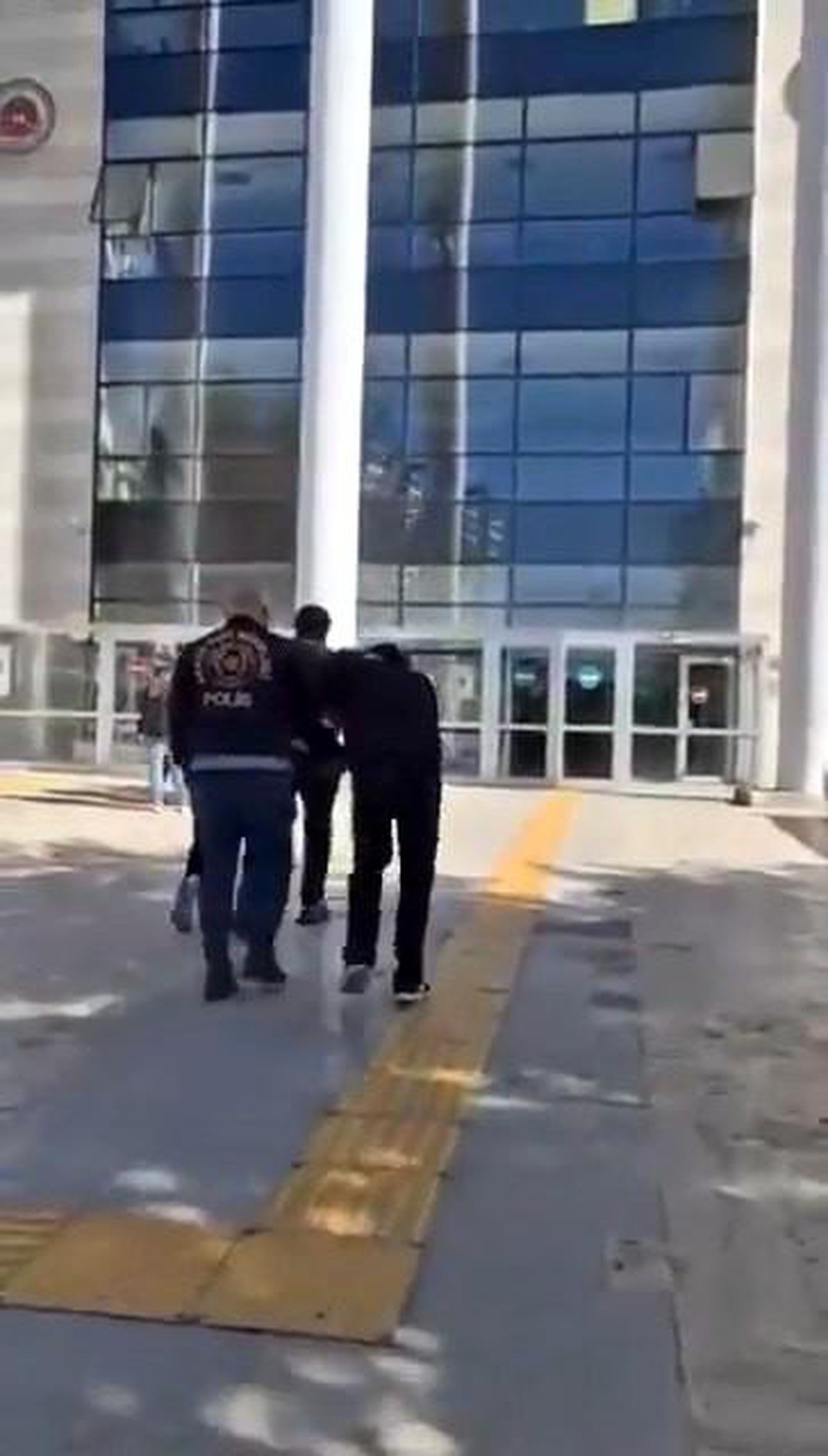 Elazığ\'da Gasp Şüphelileri Tutuklandı