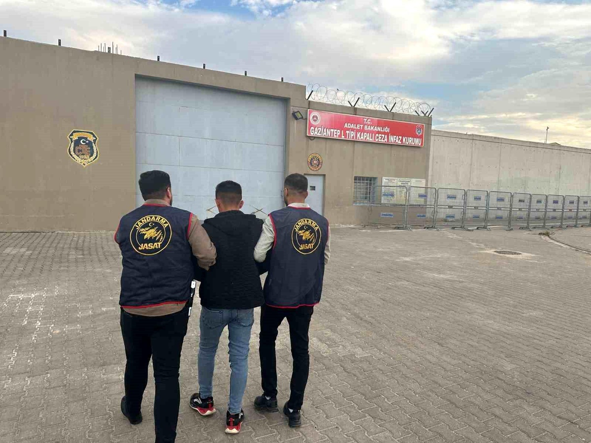 Hırsızlık Firarisi Gaziantep\'te Yakalandı
