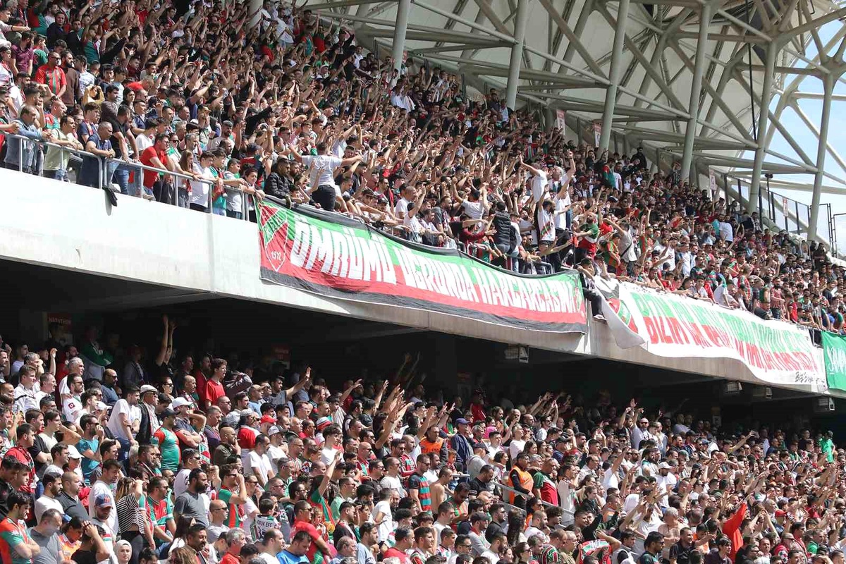 Karşıyaka\'da Bilet Fiyatları 10 TL