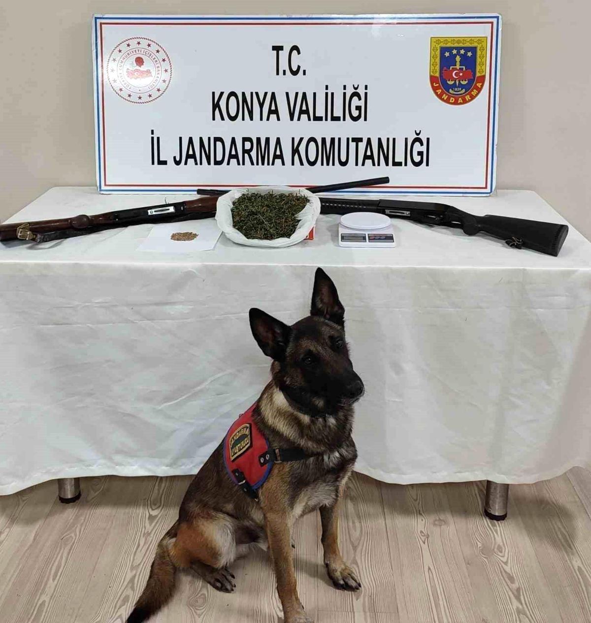 Konya\'da Uyuşturucu Operasyonu: 6 Gözaltı