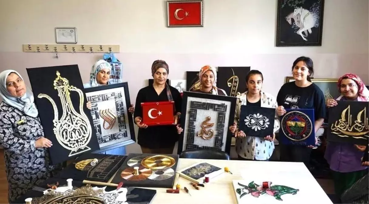 Gaziantep\'te Filografi Eğitimi: Kadınlar Hem Sanat Yapıyor Hem Ekonomilerine Destek Sağlıyor