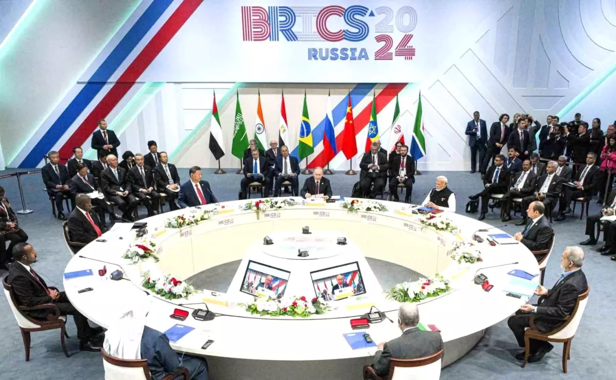 Putin\'den BRICS Zirvesi\'nde Önemli Mesajlar