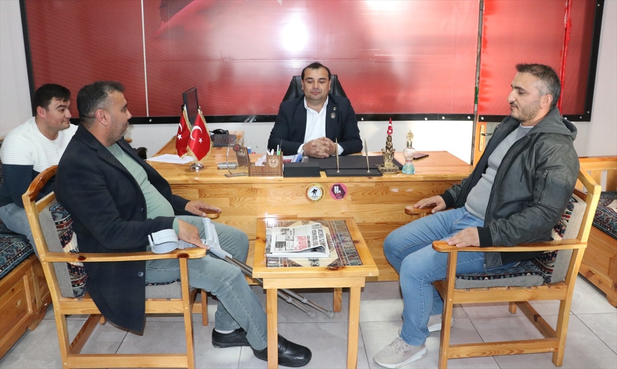 Yozgat\'ta 15 Temmuz gazileri FETÖ elebaşının ölümüne sevindi