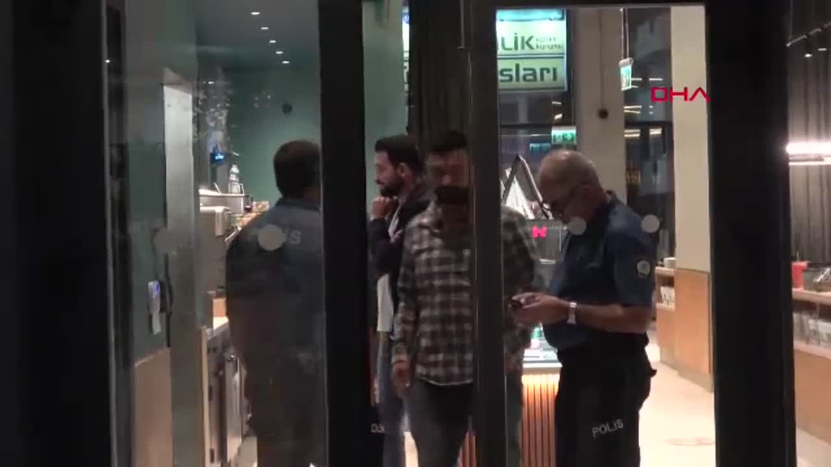 Antalya\'da Kahve Zincirine Molotoflu Saldırı