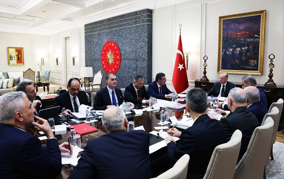 Cumhurbaşkanı Erdoğan\'ın başkanlığında güvenlik toplantısı yapıldı
