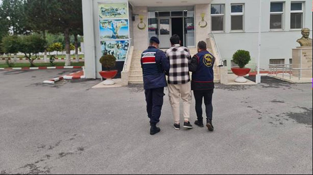 Jandarma Kılığındaki Hırsız Yakalandı