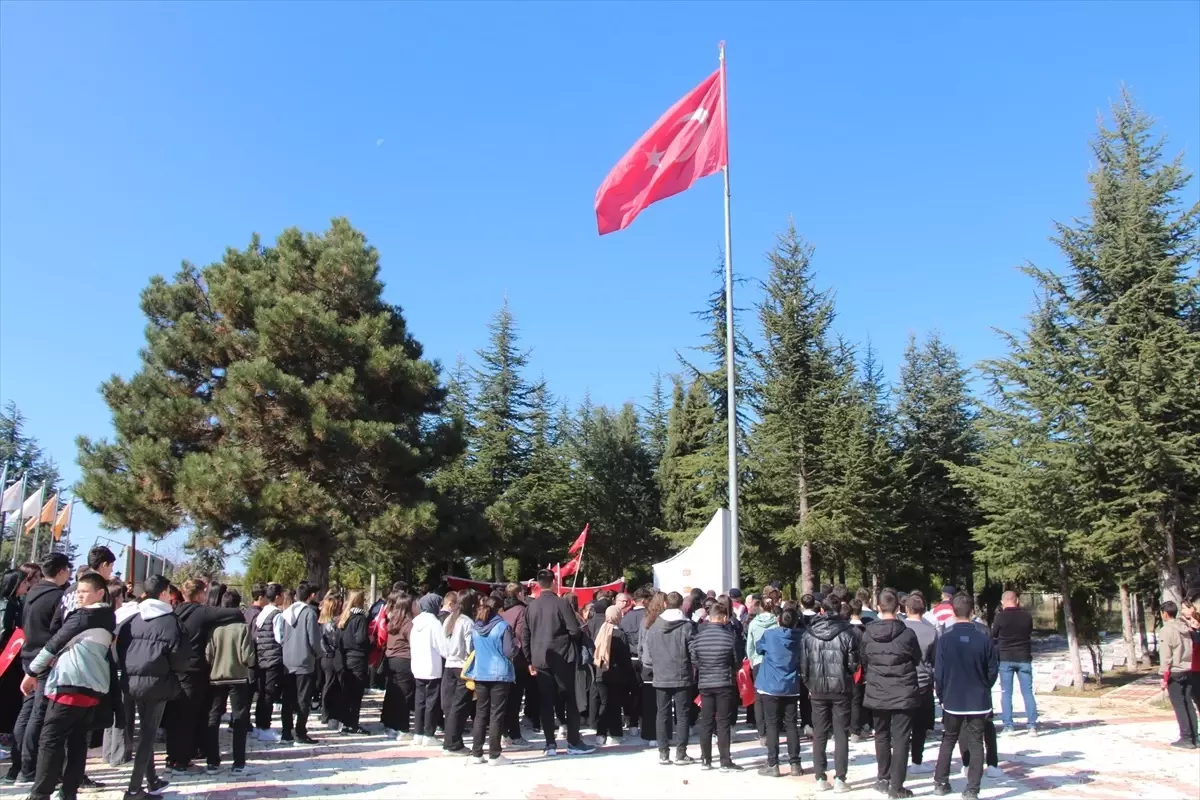 Pazaryerinde "Cumhuriyet ve Şehitler İçin Gençlik Yürüyüşü" yapıldı