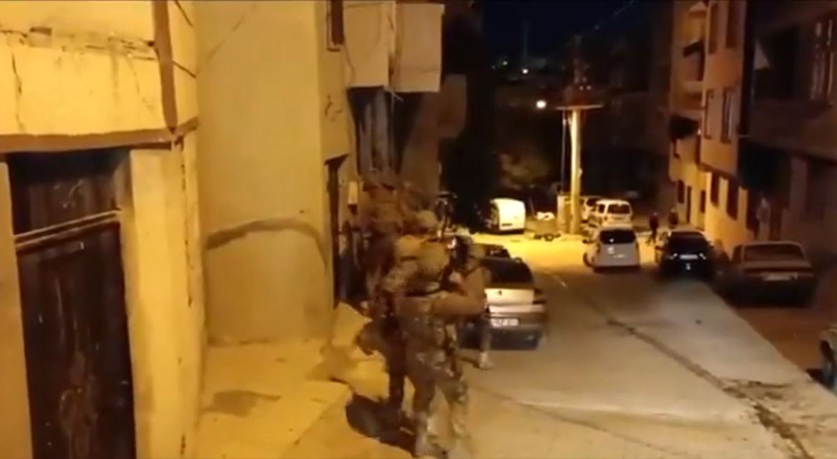 31 İl\'de PKK\'ya Operasyon: 176 Gözaltı