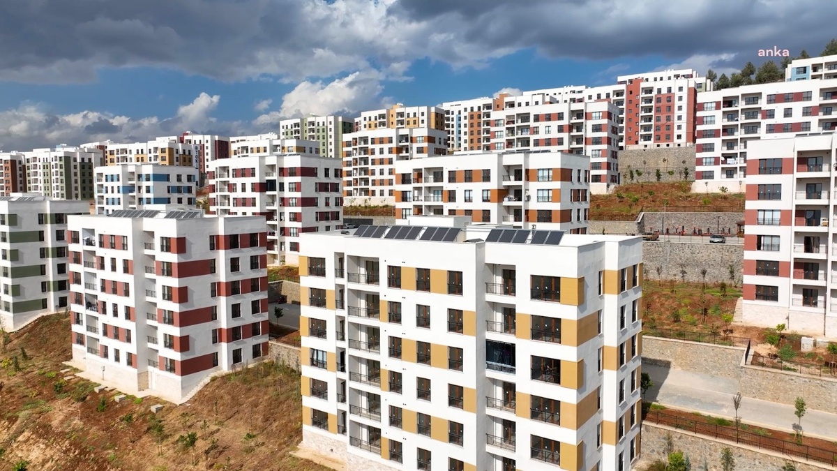 Afad: Depremden Etkilenen 11 İlde Yapımı Tamamlanan 29 Bin 311 Konut Kurayla Hak Sahiplerine Teslim Edilecek