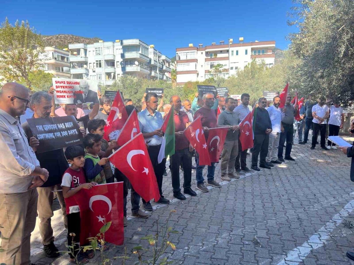Alanya\'da şehitler için gıyabi cenaze namazı kılındı