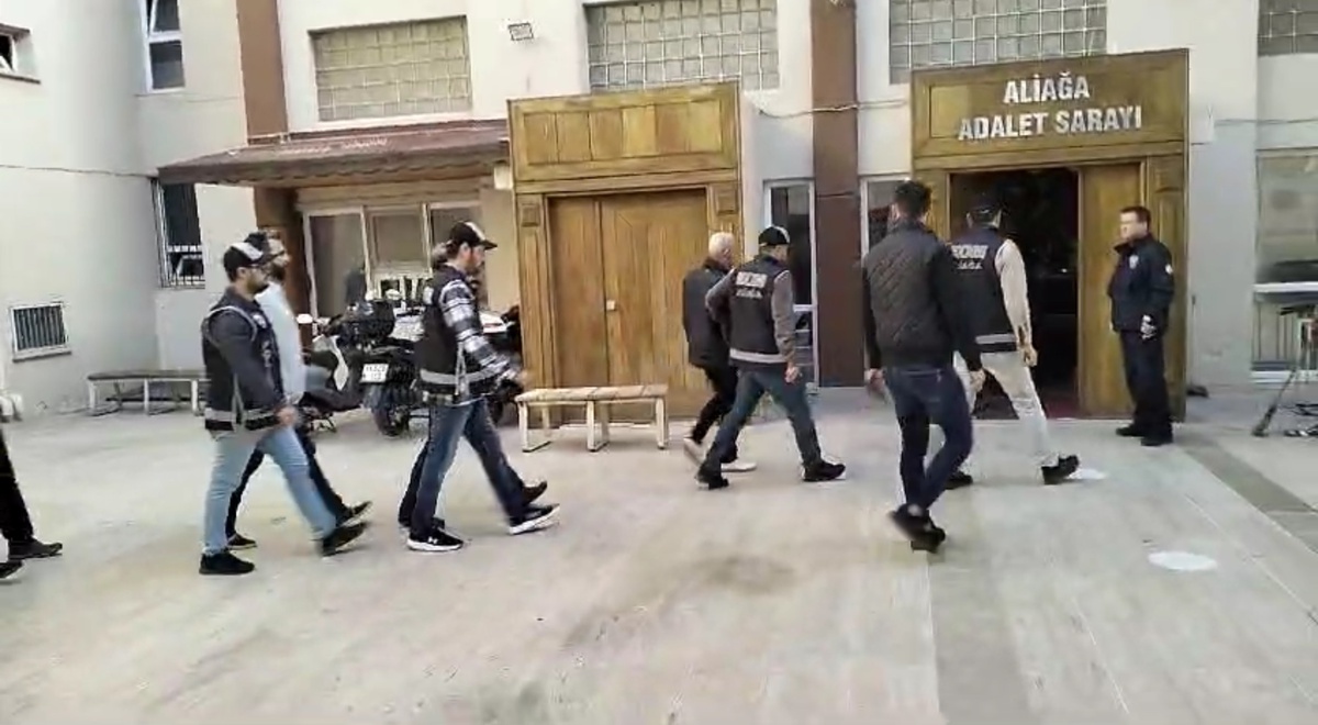 Aliağa Limanı\'nda Rüşvet Operasyonu: 23 Tutuklama