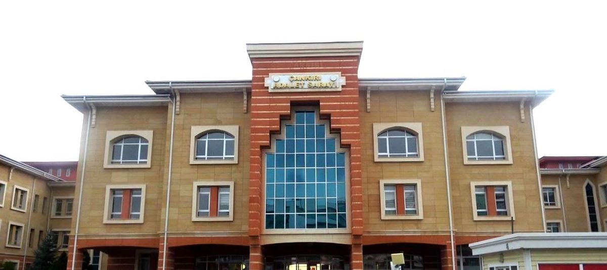 Polis Memuru Uyuşturucu ile Yakalandı