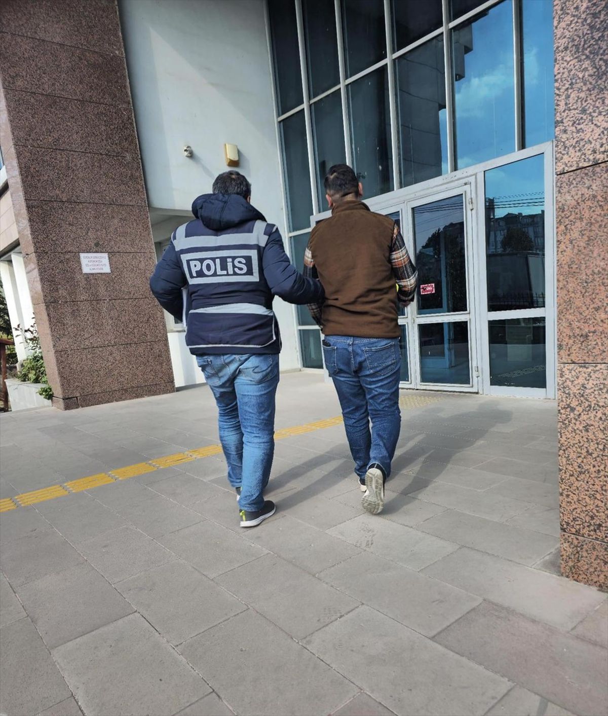 Balıkesir\'de 41 Şüpheli Yakalandı