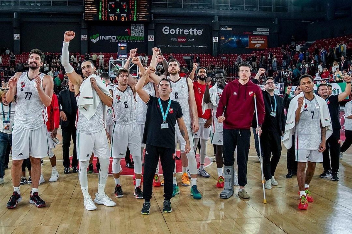 Karşıyaka, Beşiktaş\'la Deplasmanda Karşılaşıyor