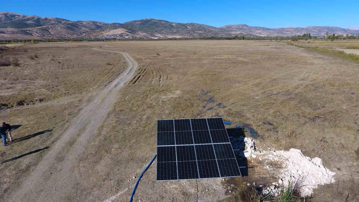 Gölbaşı\'nda Güneş Enerjili Sondaj Kuyusu Açıldı