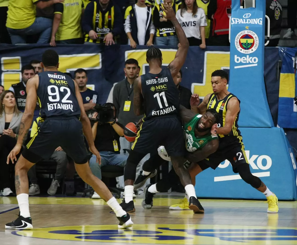 Fenerbahçe Beko, Panathinaikos\'a Mağlup Oldu