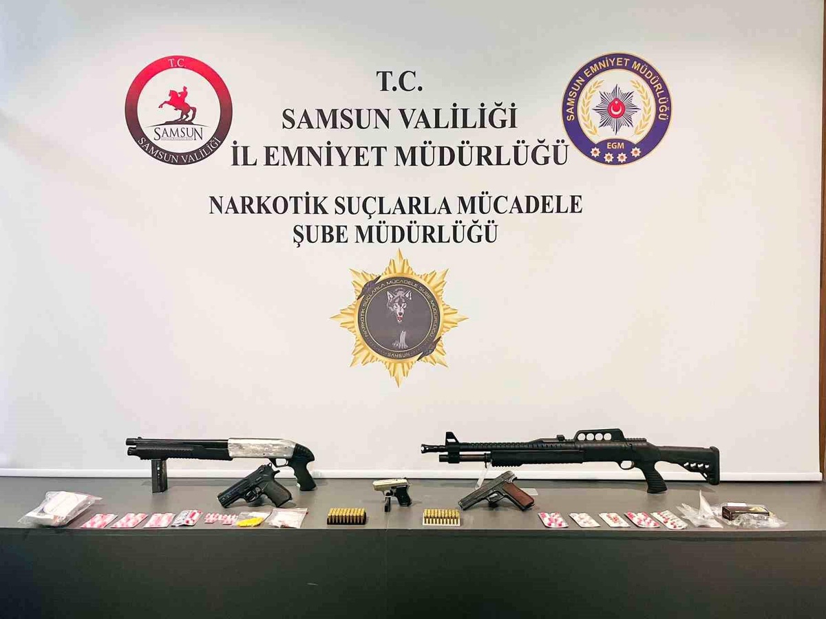 Samsun\'da Uyuşturucu Operasyonu: 17 Gözaltı