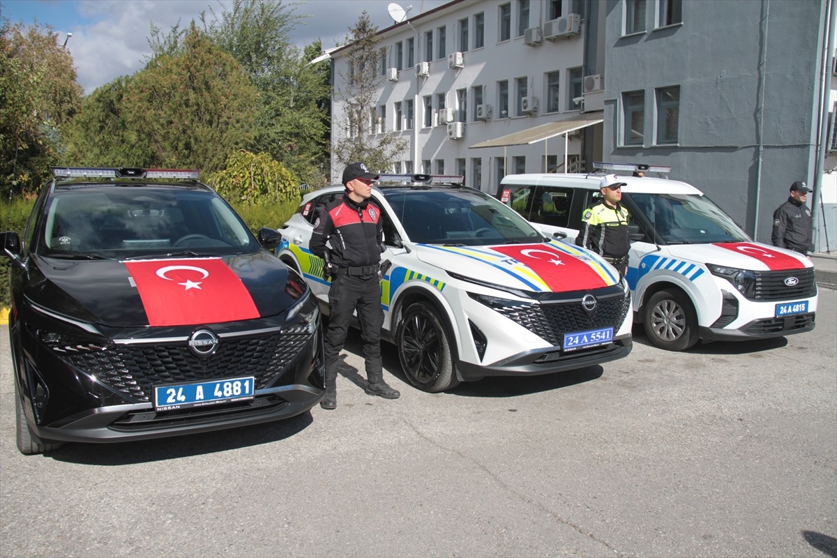 Erzincan Emniyetine 14 Yeni Araç