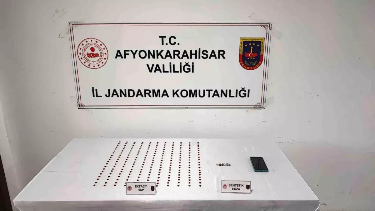 Uyuşturucu Taciri Jandarmaya Yakalandı