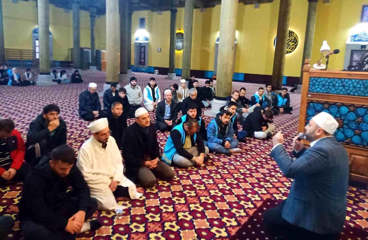 Kütahya\'da Gençler Sabah Namazında Buluştu