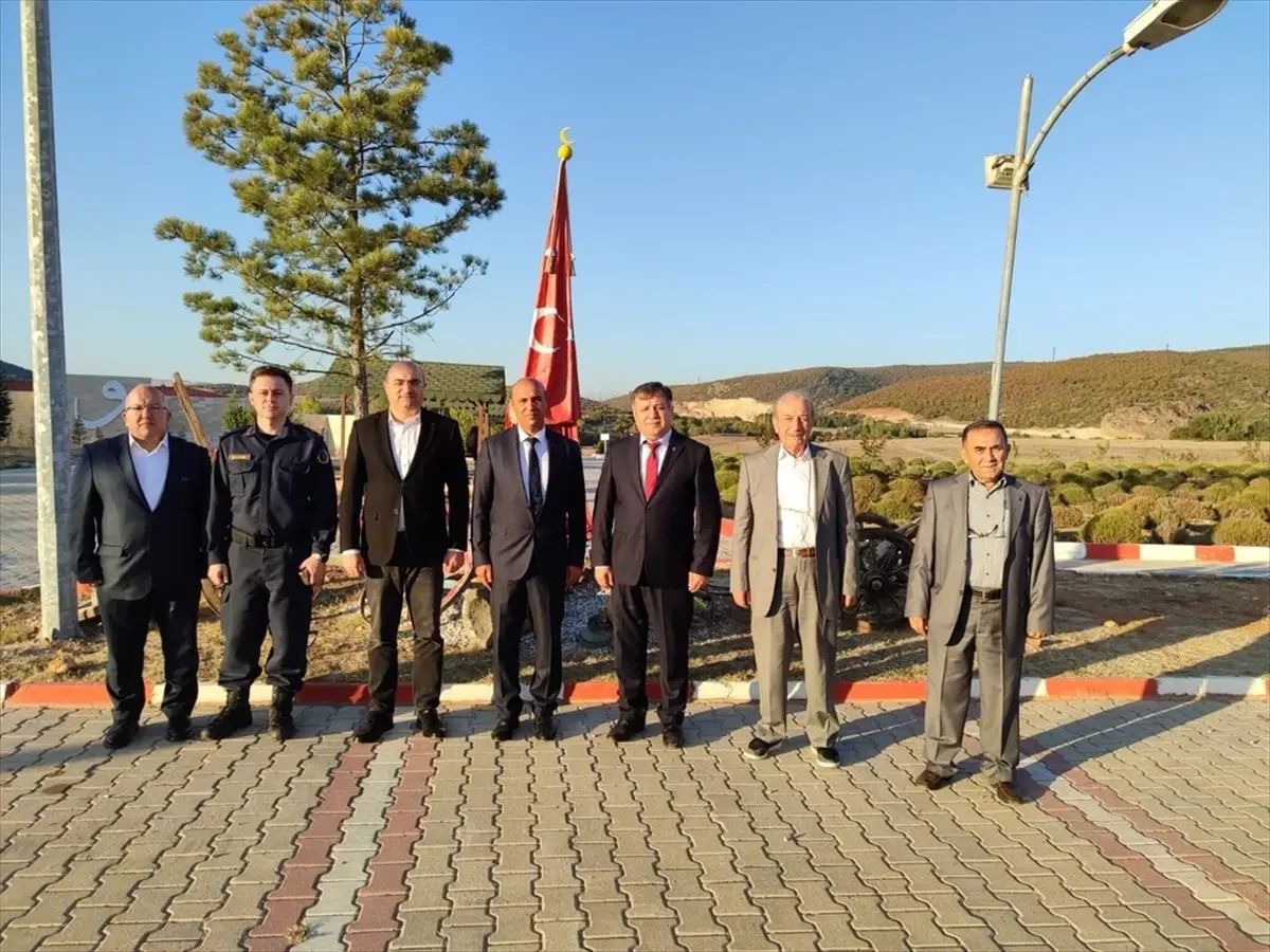 Tavşanlı ilçesinde "Kurtuluşa Giden Yolda Tavşanlı" konferansı yapıldı