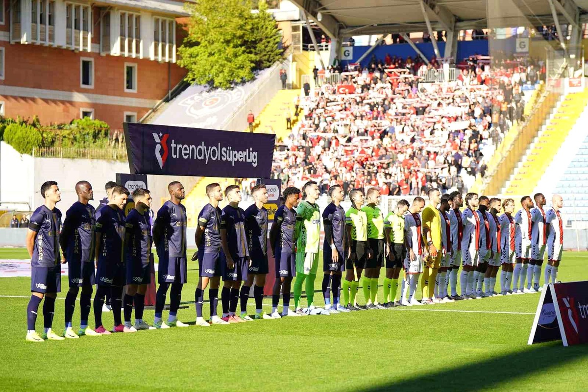 Kasımpaşa ve Samsunspor Beraber Başladı