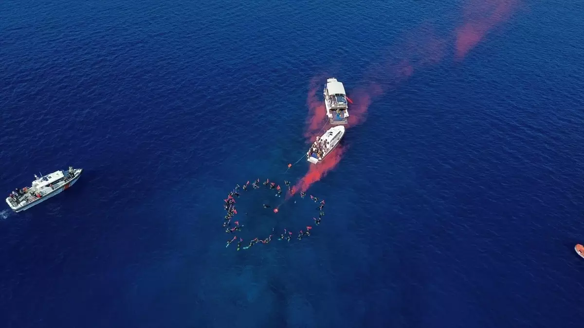 Antalya\'da "Ecdadın Yolunda Cumhuriyet\'e Saygı Yürüyüşü" yapıldı