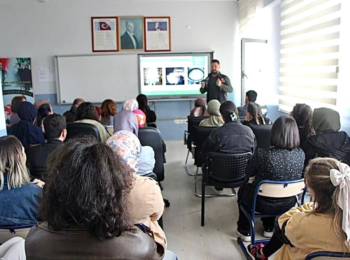 Bilecik\'te Narkorehber Eğitimi