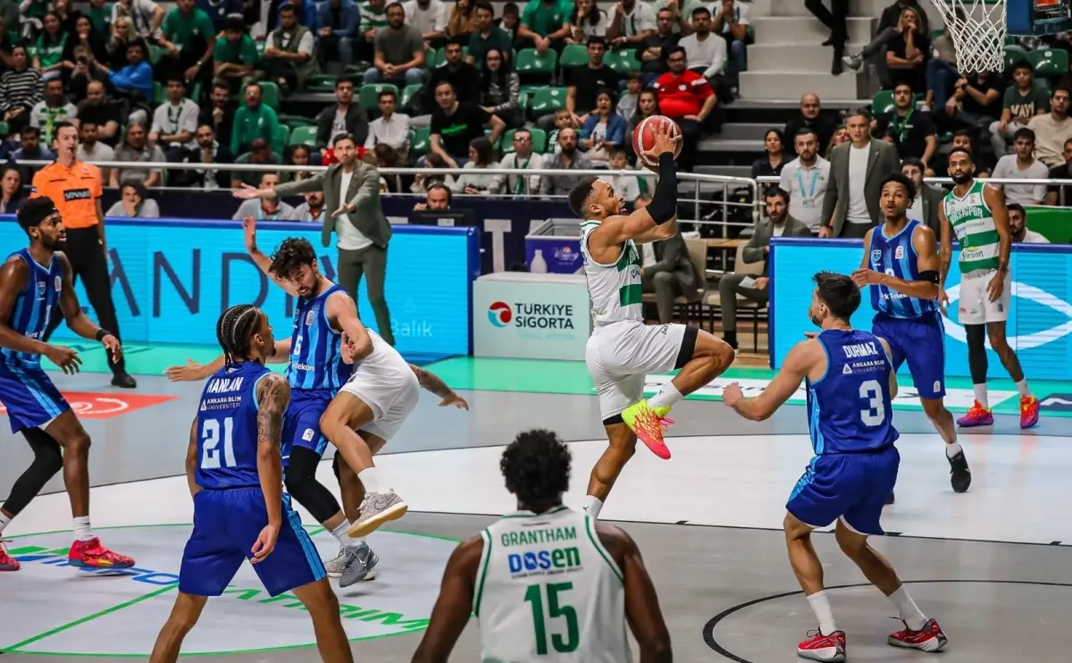 Bursaspor Basketbol, Türk Telekom\'u Yendi