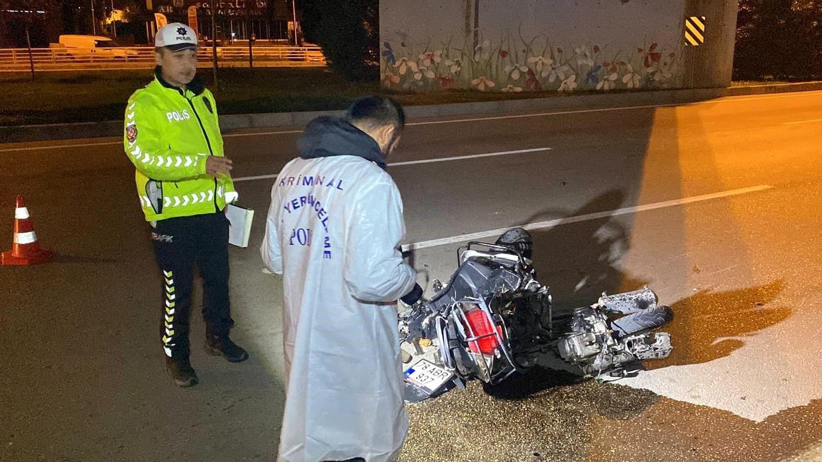 Karabük\'te Motosiklet Kazasında 1 Ölü, 2 Yaralı