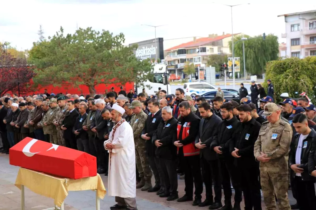 Kore Gazisi Ezelhan Yıldız son yolculuğuna uğurlandı