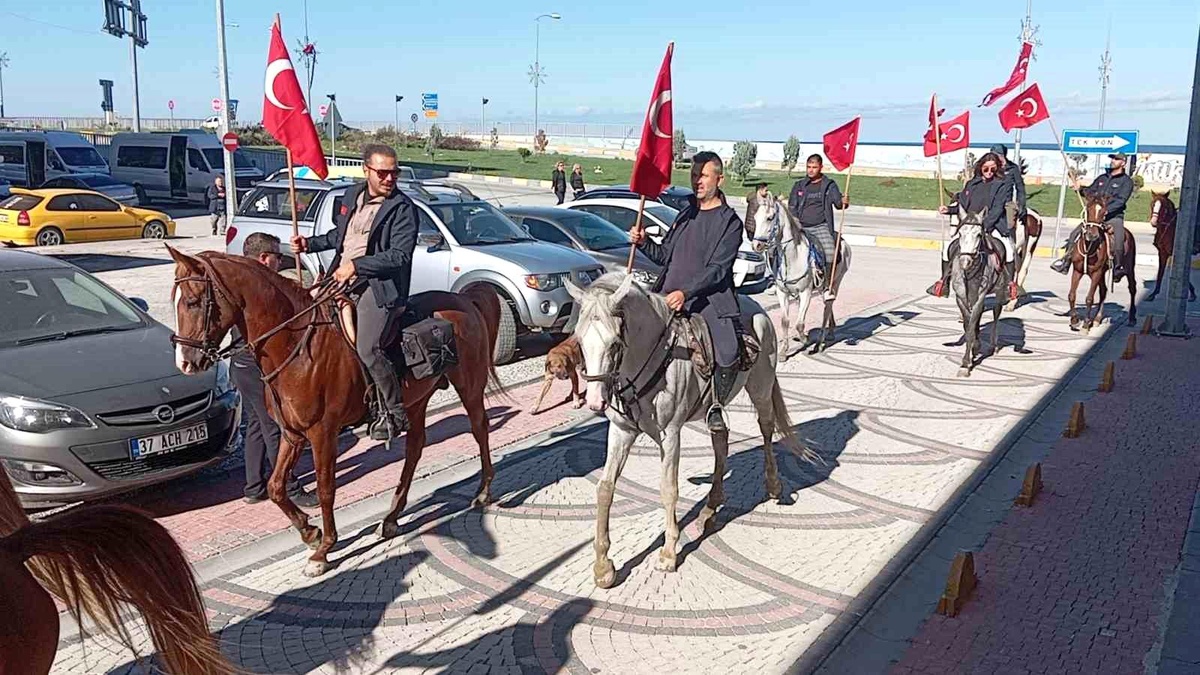 Kurtuluş Savaşı\'nın simgesi İstiklal Yolu\'nda anlamlı sürüş