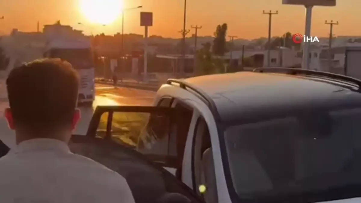 Mardin\'de Trafik Kazası: 3 Yaralı