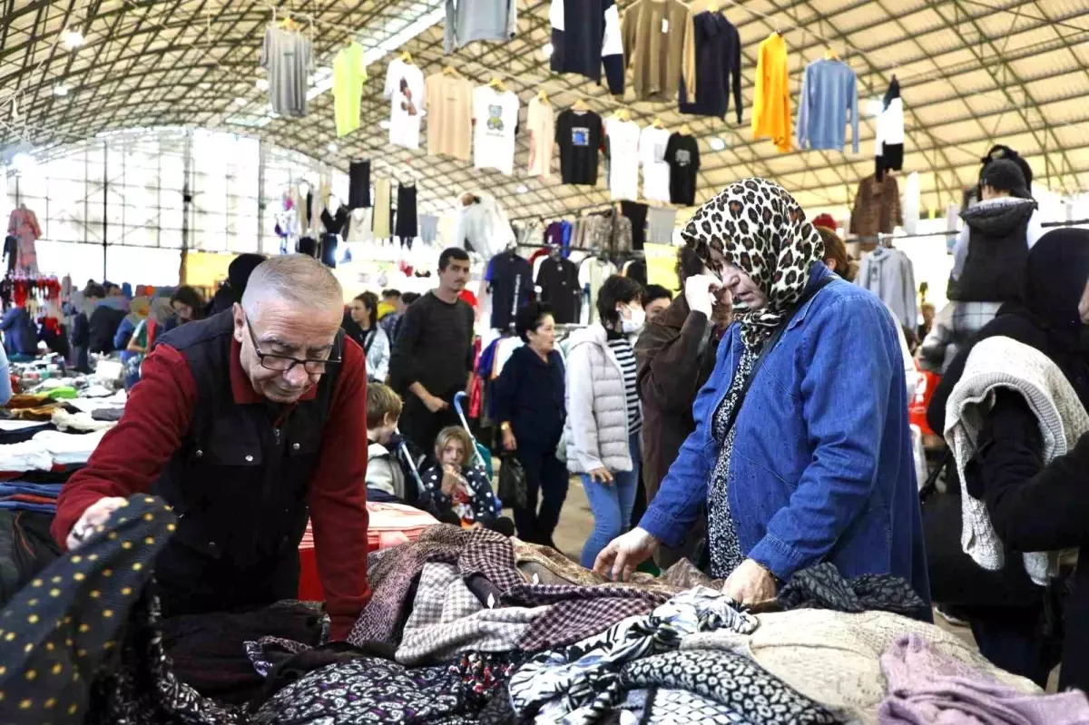 Mudanya Giyim Pazarı 5 Yıl Sonra Yeniden Açıldı