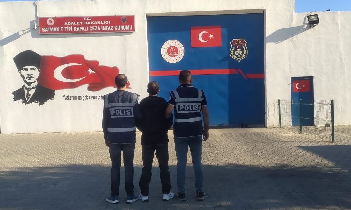 Siirt\'te Firari Hükümlü Banyoda Yakalandı