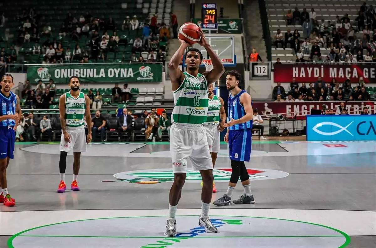 Bursaspor Basketbol, Türk Telekom\'u Yendi