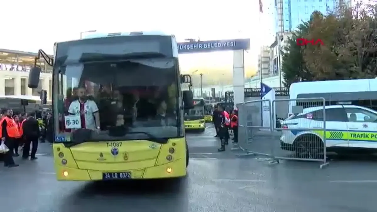 Derbi Öncesi Beşiktaş Taraftarı Yola Çıktı