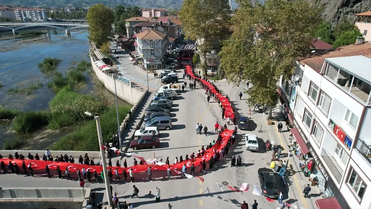 Osmancık\'ta 101. Yıl Bayrak Yürüyüşü