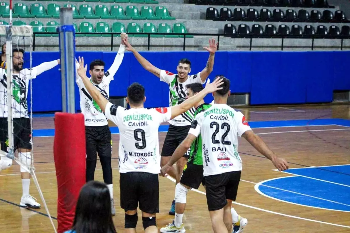 Denizlispor Voleybol Takımı Rakibini 3-0 Yendi