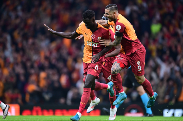 Galatasaray, ezeli rakibi Beşiktaş'ı 2-0 yendi