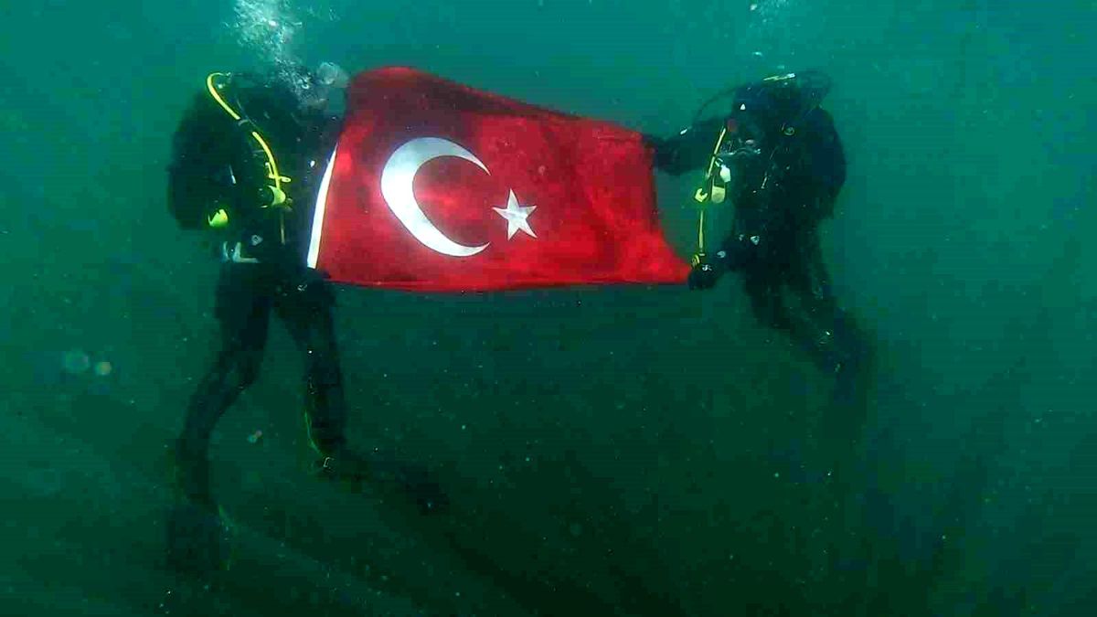Jandarma\'dan Cumhuriyet Bayramı Gösterisi
