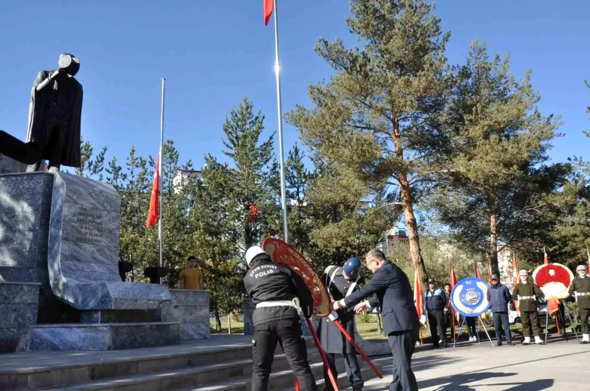 Kars\'ta Cumhuriyet Bayramı kutlaması