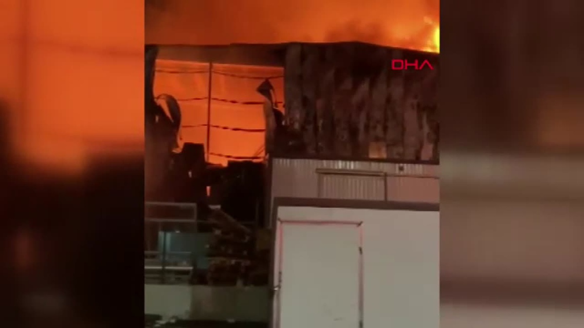 Konya\'da Fabrika Yangını